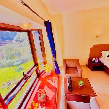 Sagar Resort !! Mountain View ! Luxury Stay ! Family Resort ! Private Parking ! Near Mall Road Manāli Exterior foto