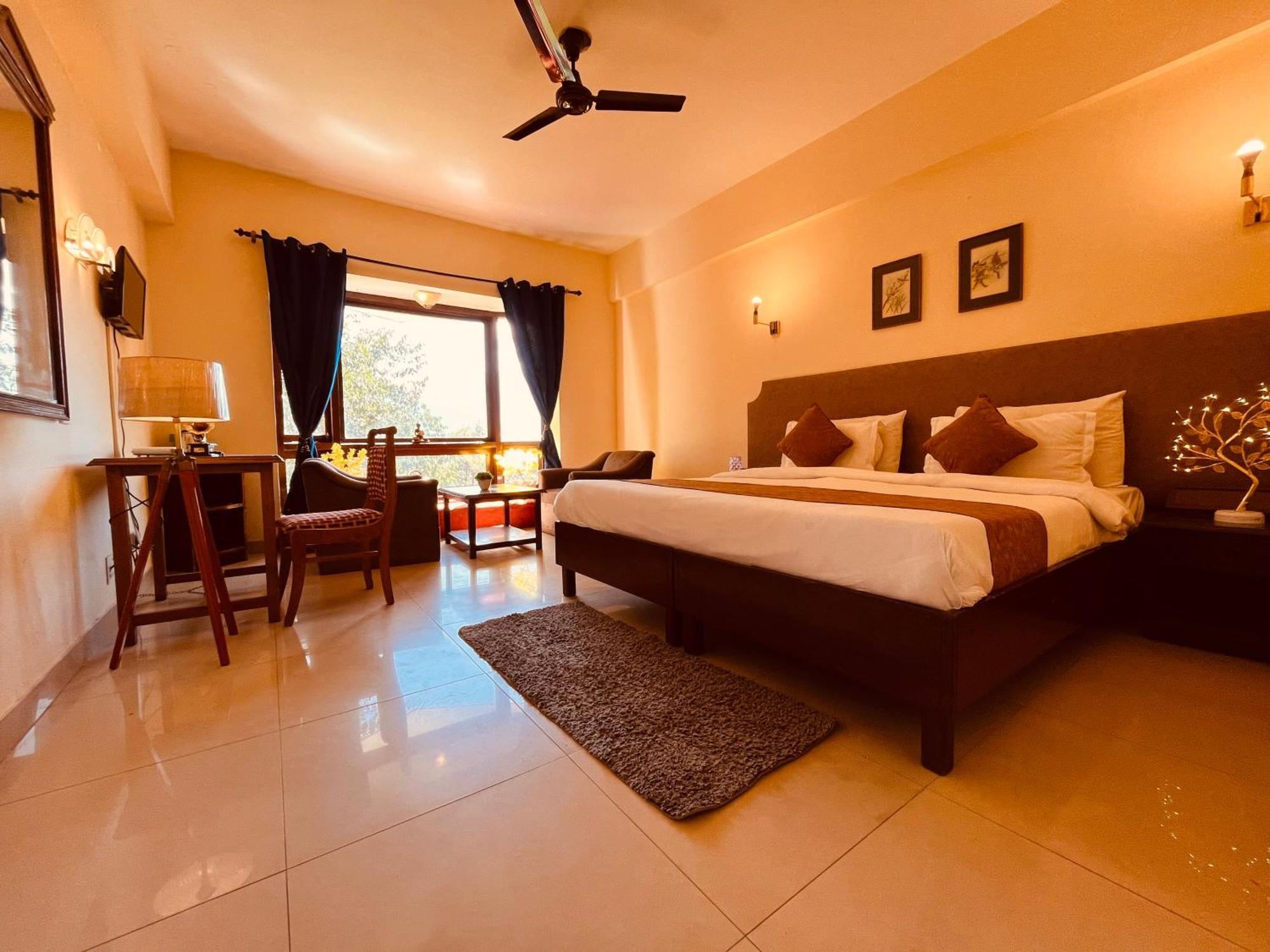 Sagar Resort !! Mountain View ! Luxury Stay ! Family Resort ! Private Parking ! Near Mall Road Manāli Exterior foto