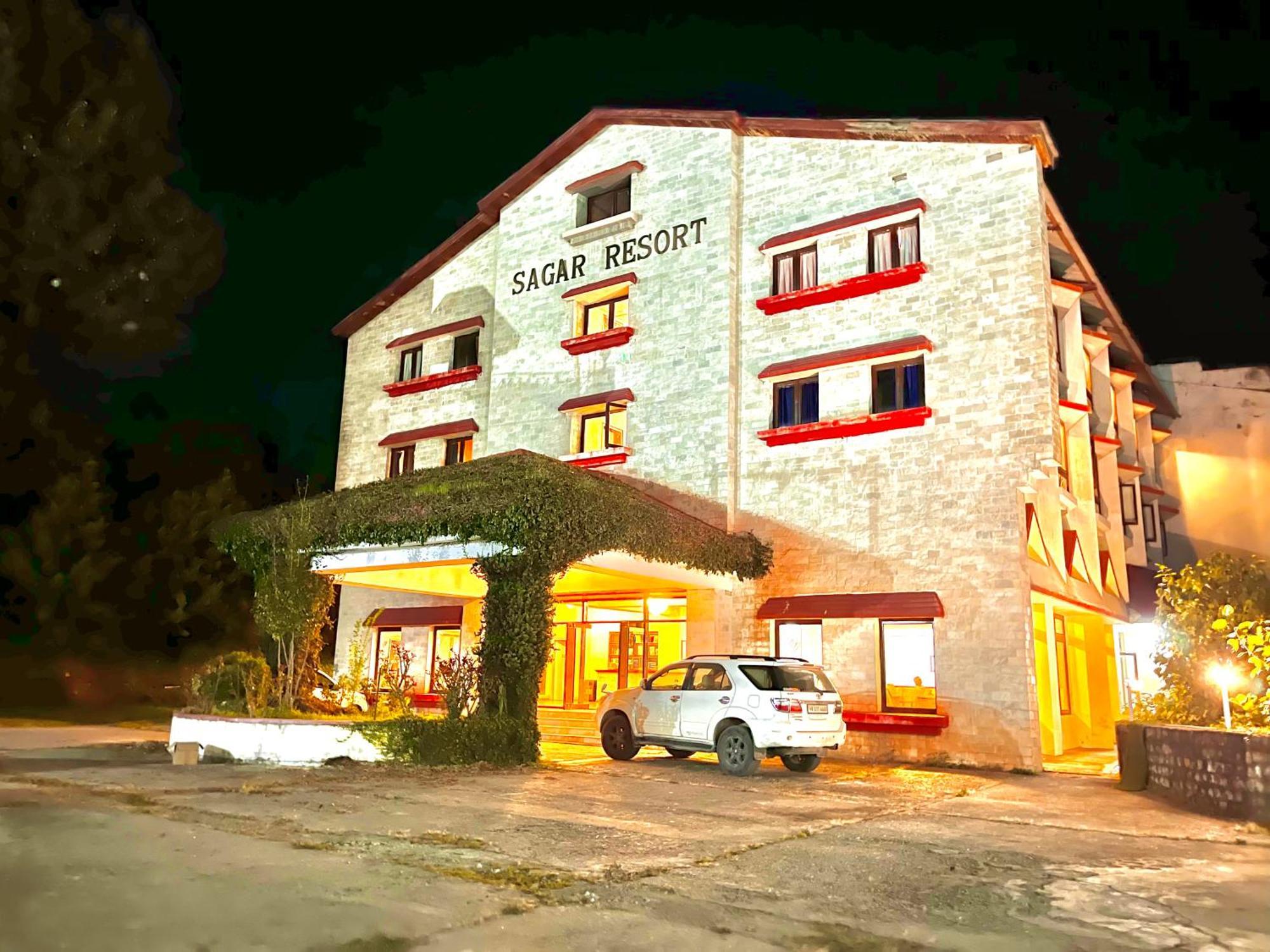 Sagar Resort !! Mountain View ! Luxury Stay ! Family Resort ! Private Parking ! Near Mall Road Manāli Exterior foto