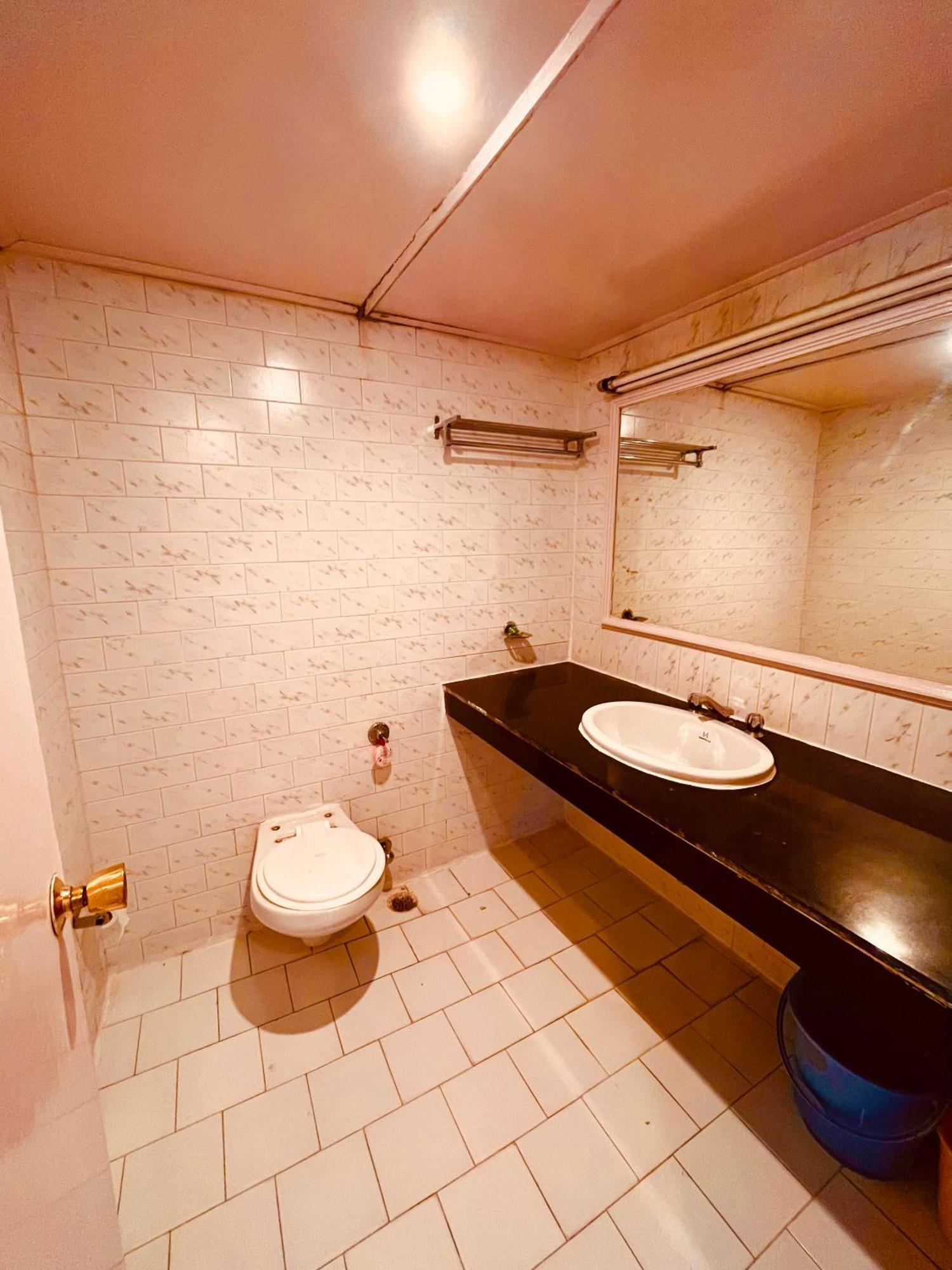 Sagar Resort !! Mountain View ! Luxury Stay ! Family Resort ! Private Parking ! Near Mall Road Manāli Exterior foto