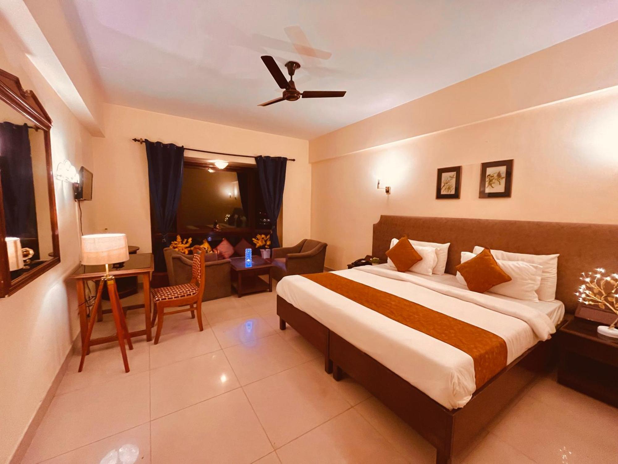 Sagar Resort !! Mountain View ! Luxury Stay ! Family Resort ! Private Parking ! Near Mall Road Manāli Exterior foto